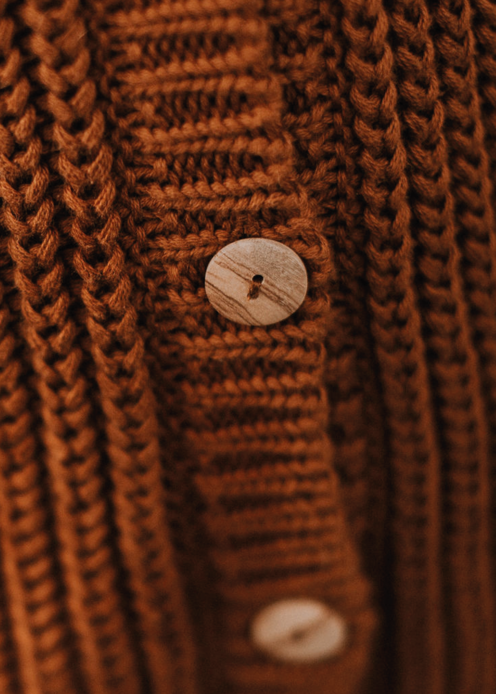 Yuki Yuki specials, chunky knitted cardigan Rust, Yuki