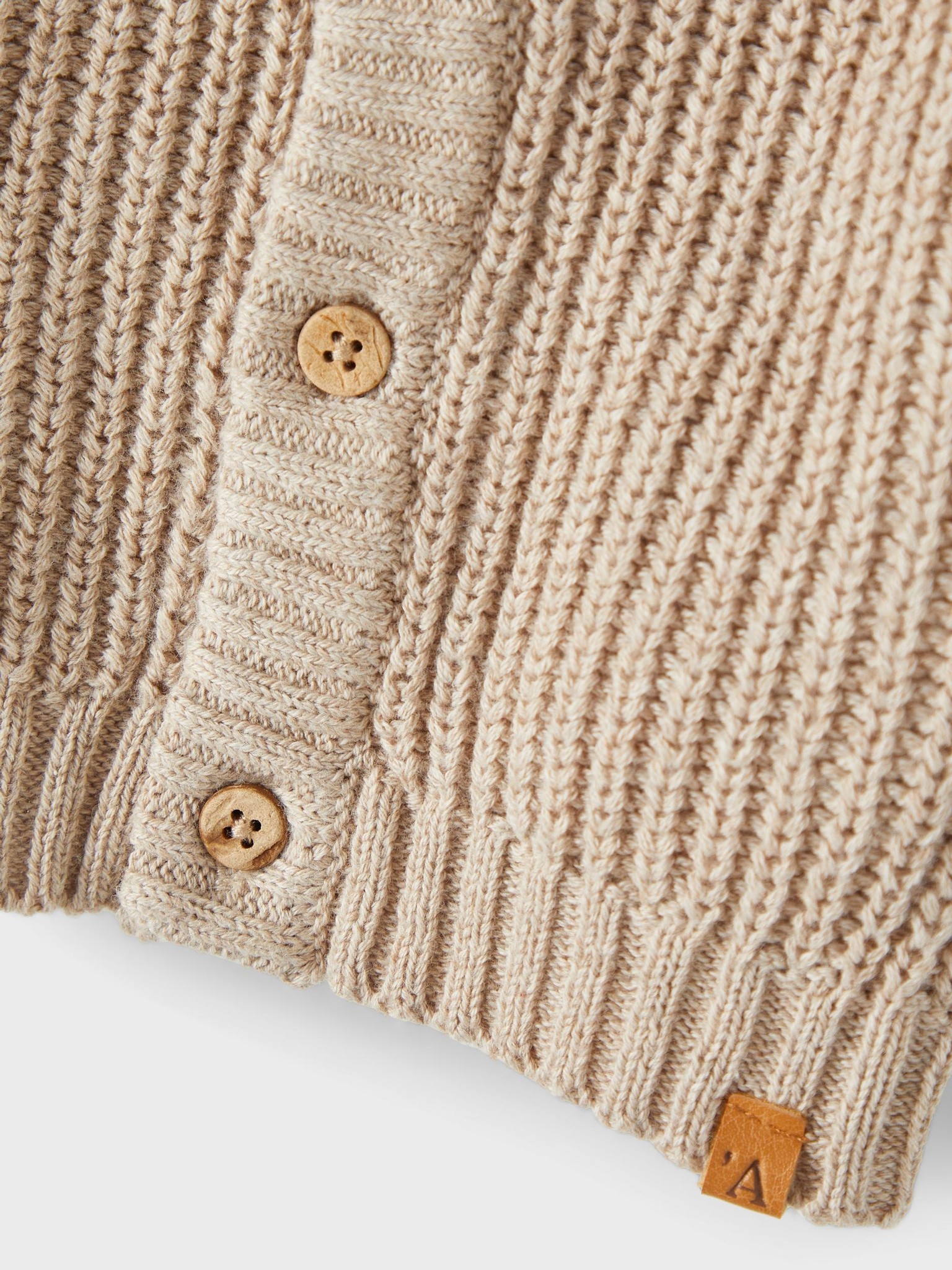 Baby cardigan humus, Lil atelier