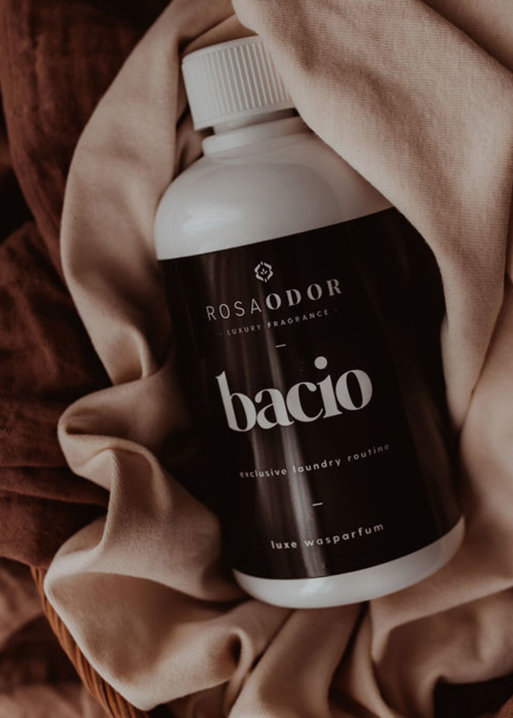 Rosaodor wasparfum Bacio, Rosaodor