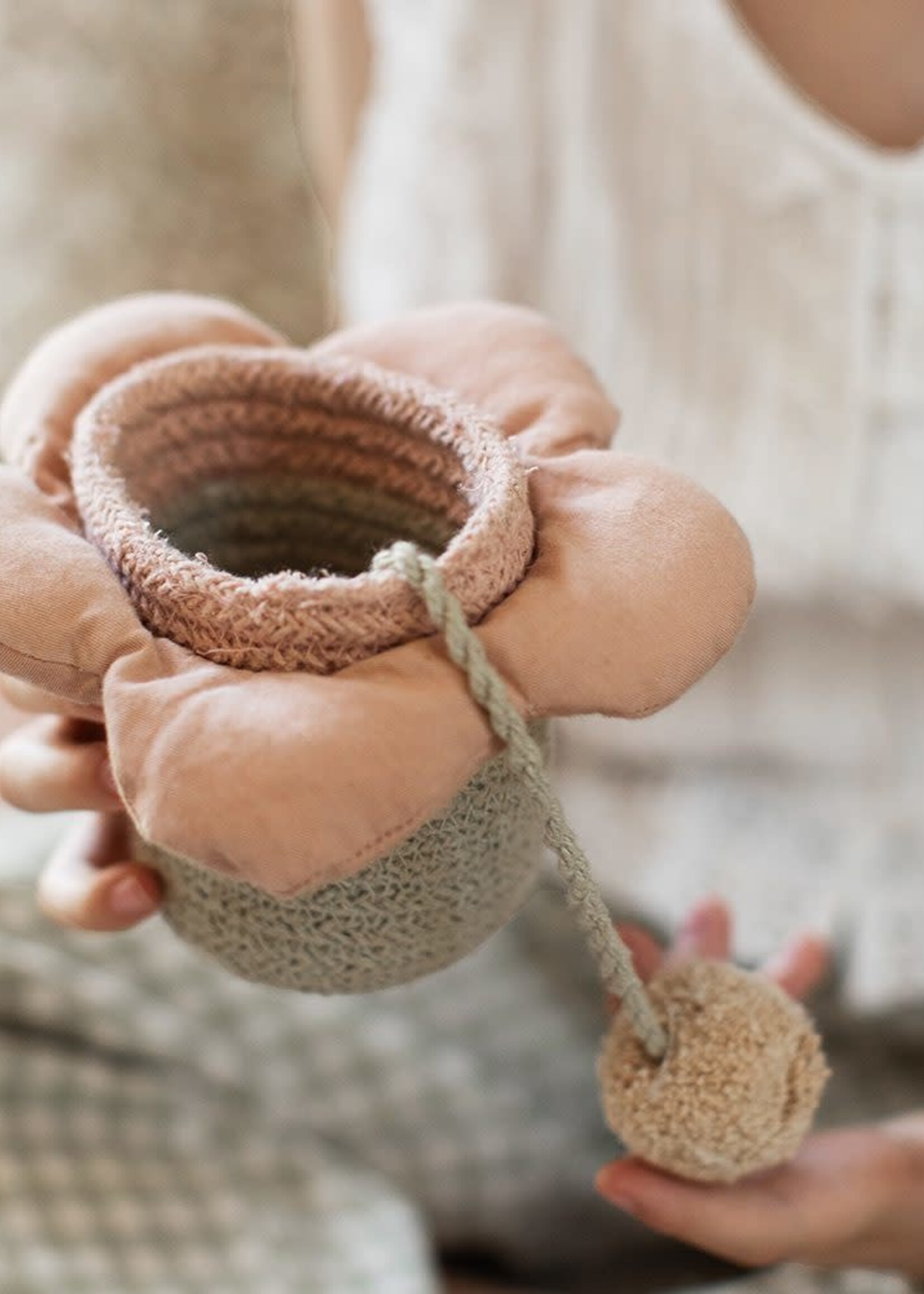 Lorena Canals Beker en bal speelgoed Flower, Lorena Canals