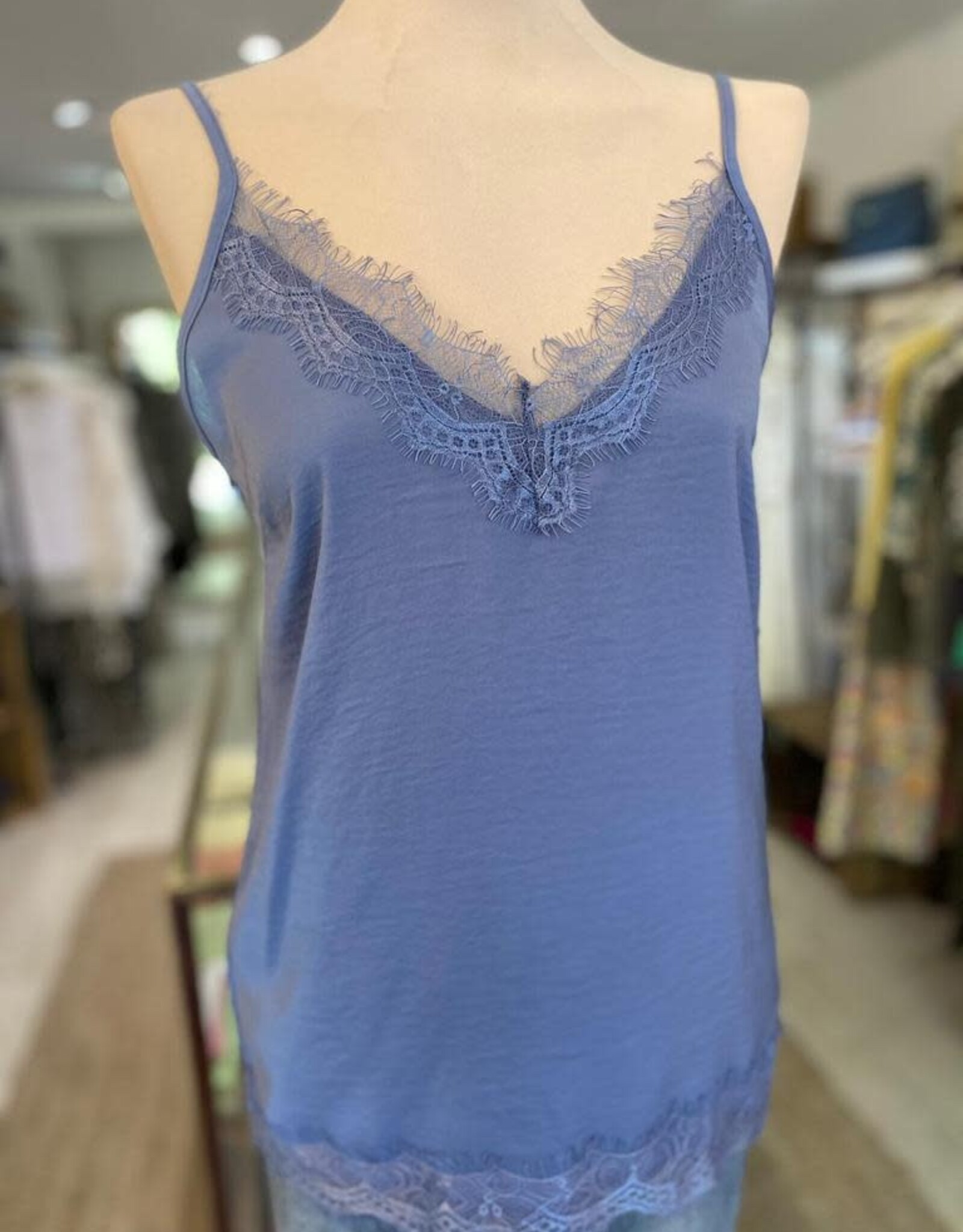 SAINT TROPEZ ASH CAMISOLE TOP W LACE SAINT TROPEZ R1071