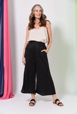 EB&IVE EB&IVE STUDIO CROP TROUSERS