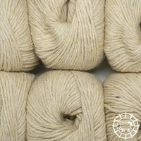 «Woolpack Yarn Collection» Baby Alpaka DK, ungefärbt – Schäfchengelb