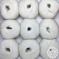 Woolpack Yarn Collection Baby Alpaca Fingering, non colorée – Blanc mouton