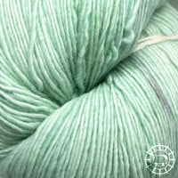 «Malabrigo Yarn» Lace – Water Green, ein duftiges Grünchen