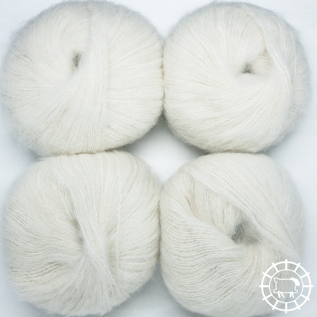 Woolpack Yarn Collection Baby Alpaka Teddy, ungefärbt – Schäfchenweiss