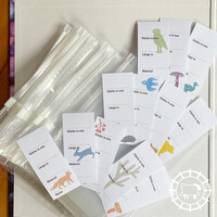 12 pochettes zippées, y compris un set d'étiquettes au choix