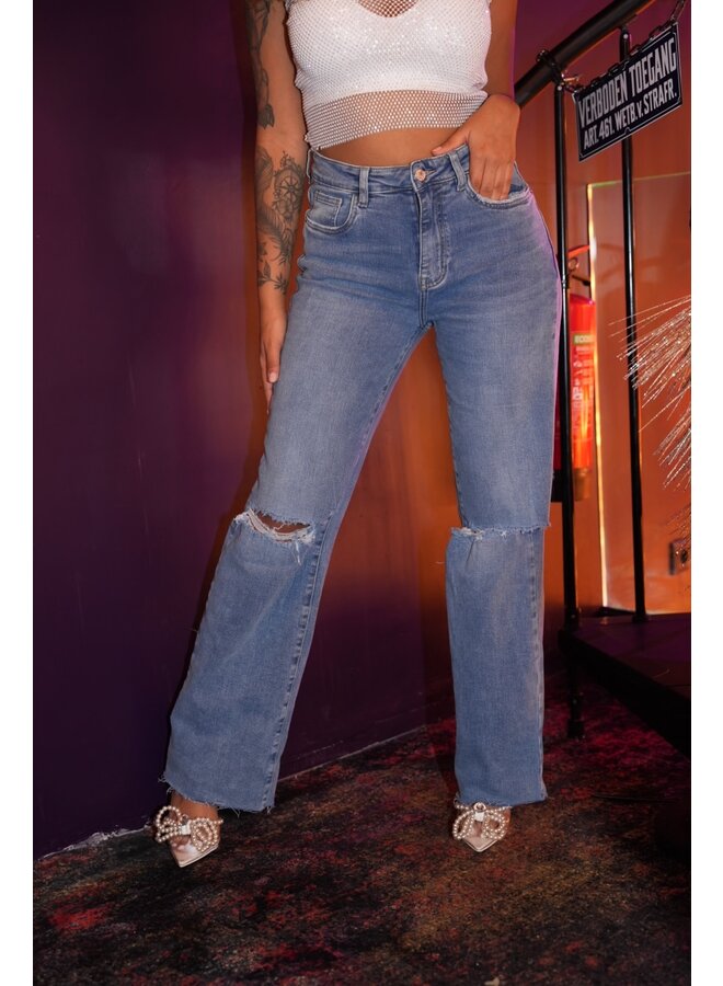 DISTRASSED WIDE LEG JEANS