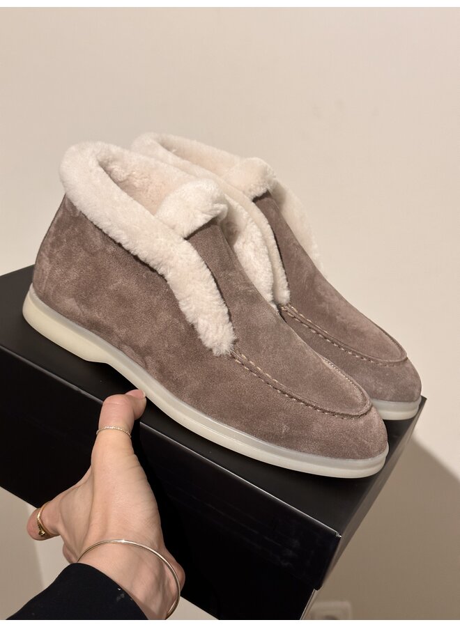 BY DEME LOAFER BOOTS FUR TAUPE