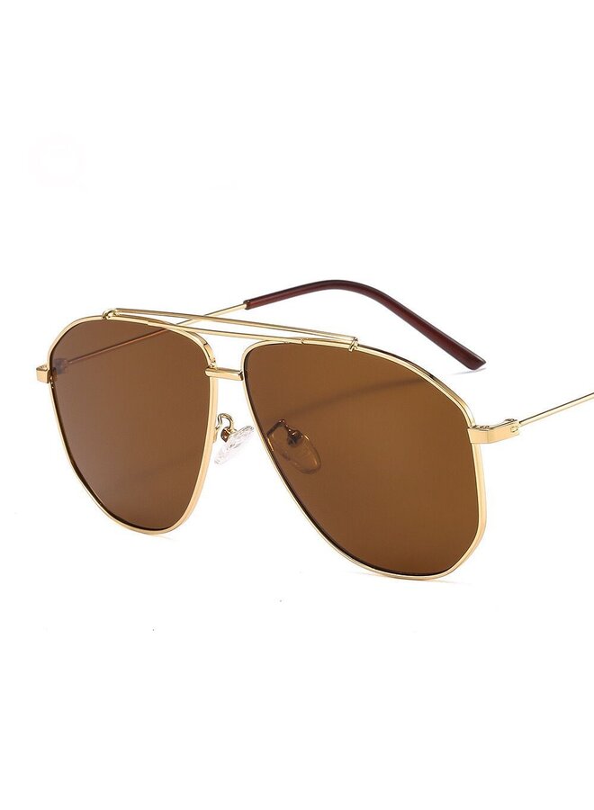 TOMMY SUNNIES BROWN