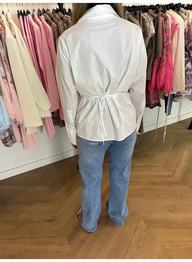 ''SIZE THAT WAIST'' BLOUSE WIT