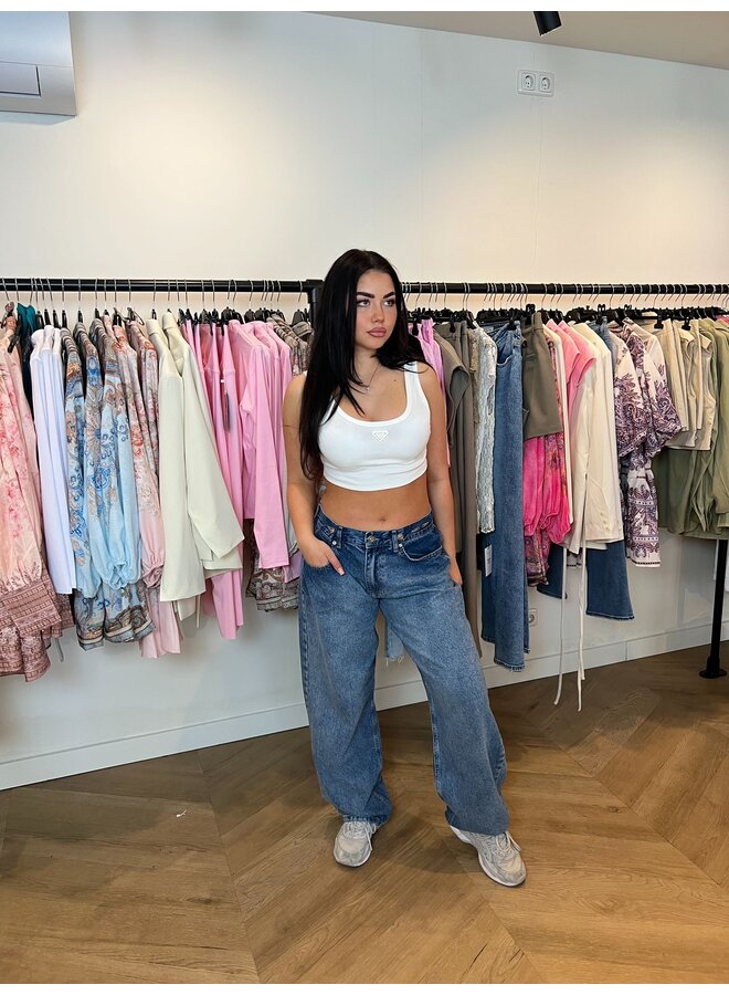 BAGGY BUTTON JEANS