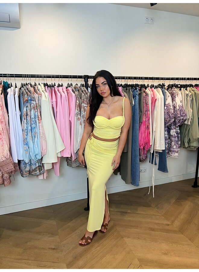 ''THE PERFECT HOLIDAY IN BUTTER YELLOW''
