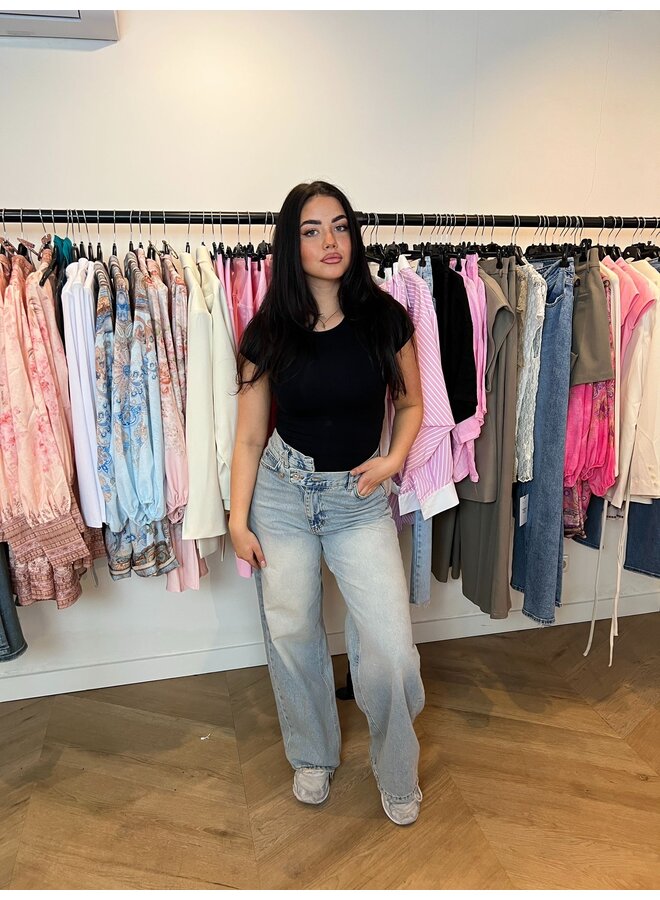 CROSS OVER LIGHT JEANS