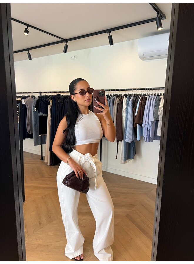 BELTED WHITE LEG QUEEN HEARTS - Copy