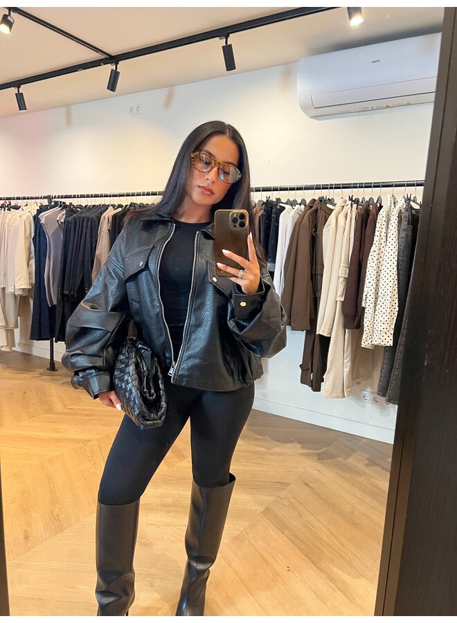 PUFFY LEATHER BOMBER ZWART