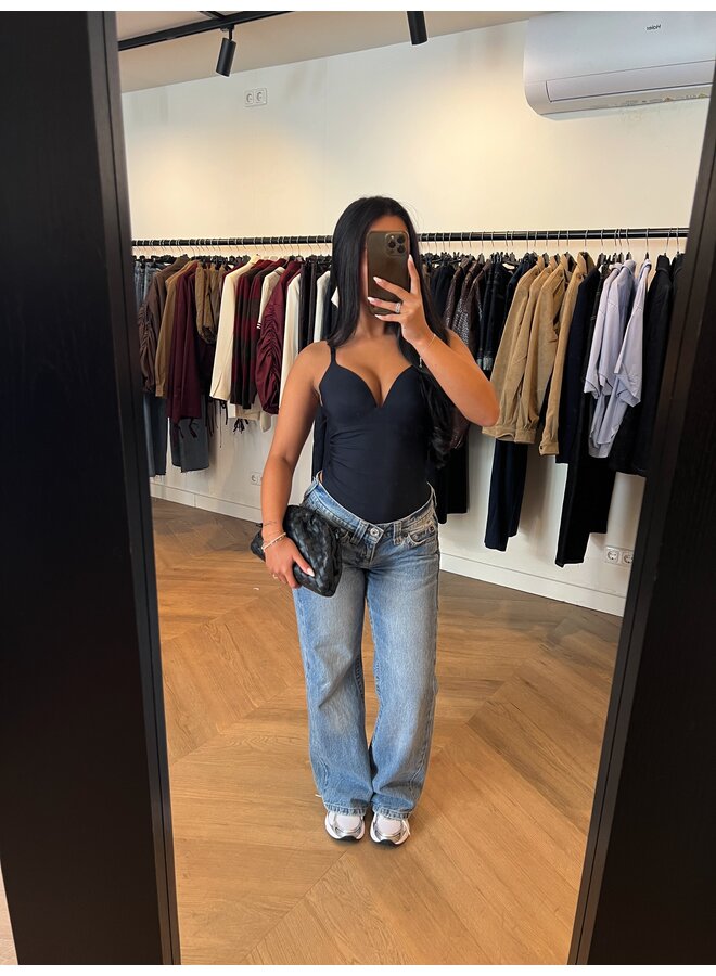 FIRMING PUSH UP BODY BLACK