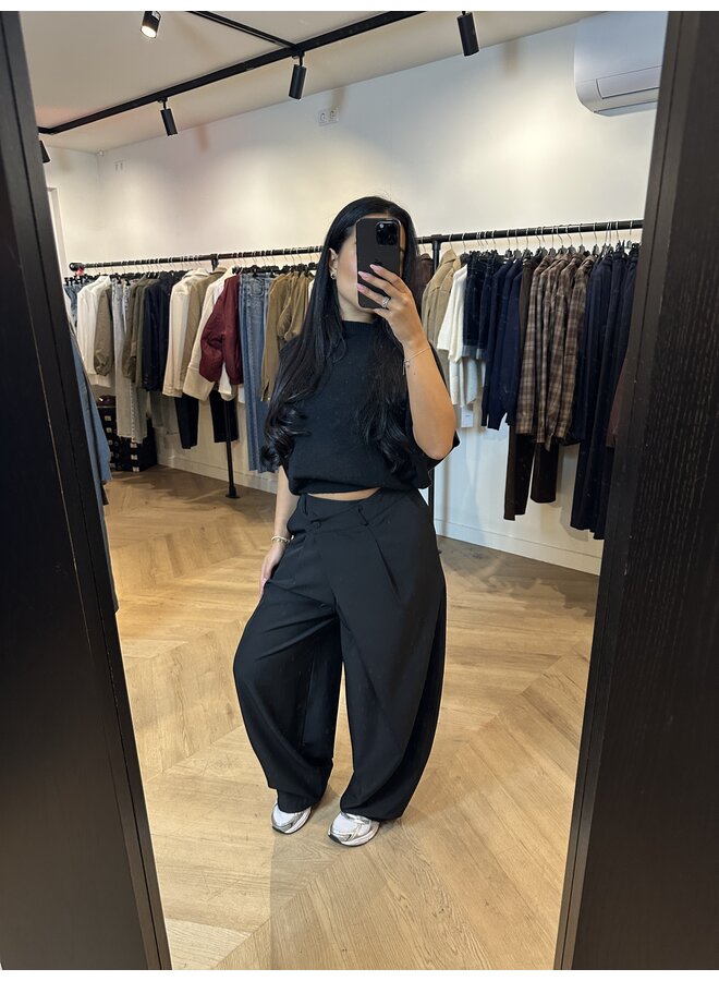 BASIC 'WENDY' TOP ZWART