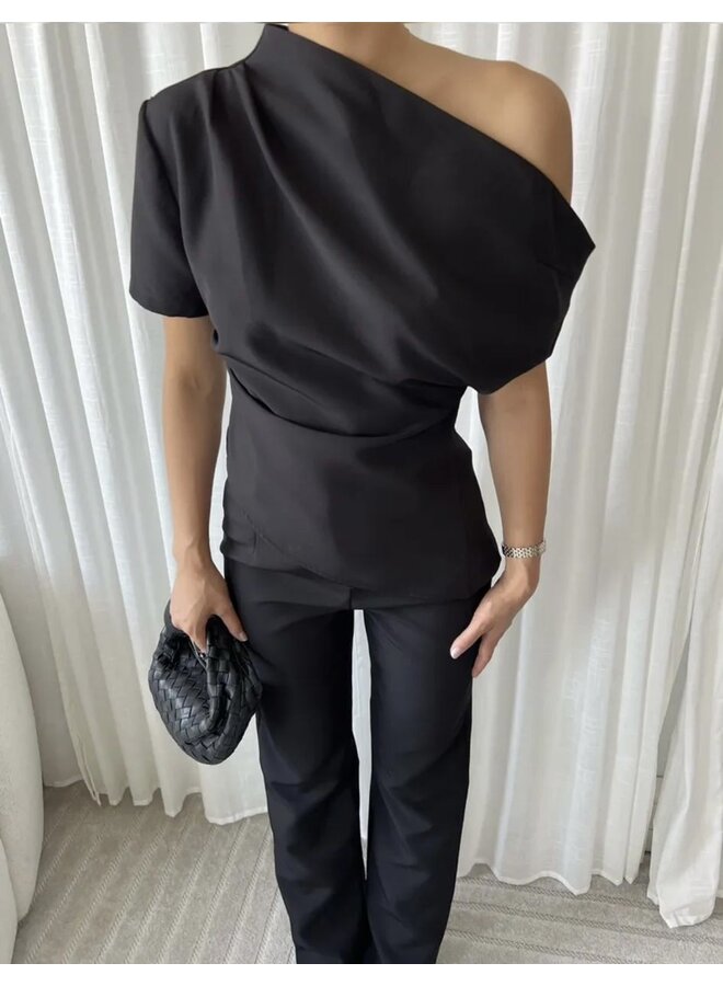ASSYMETRIC DRAPED TOP BLACK