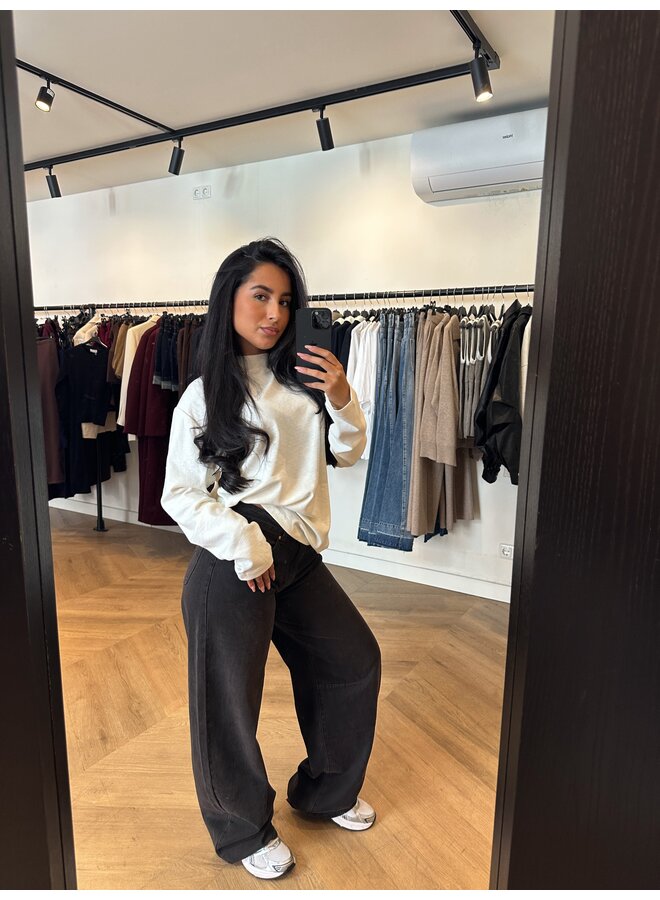 WHITE BASIC LONGSLEEVE