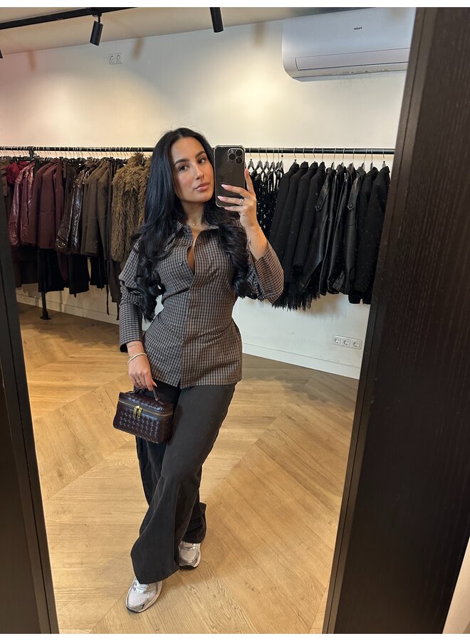 GETAILLEERDE STRIK BLOUSE RUIT