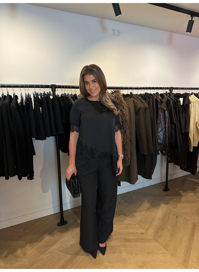 SATIN ASSYMETRIC LACE TOP