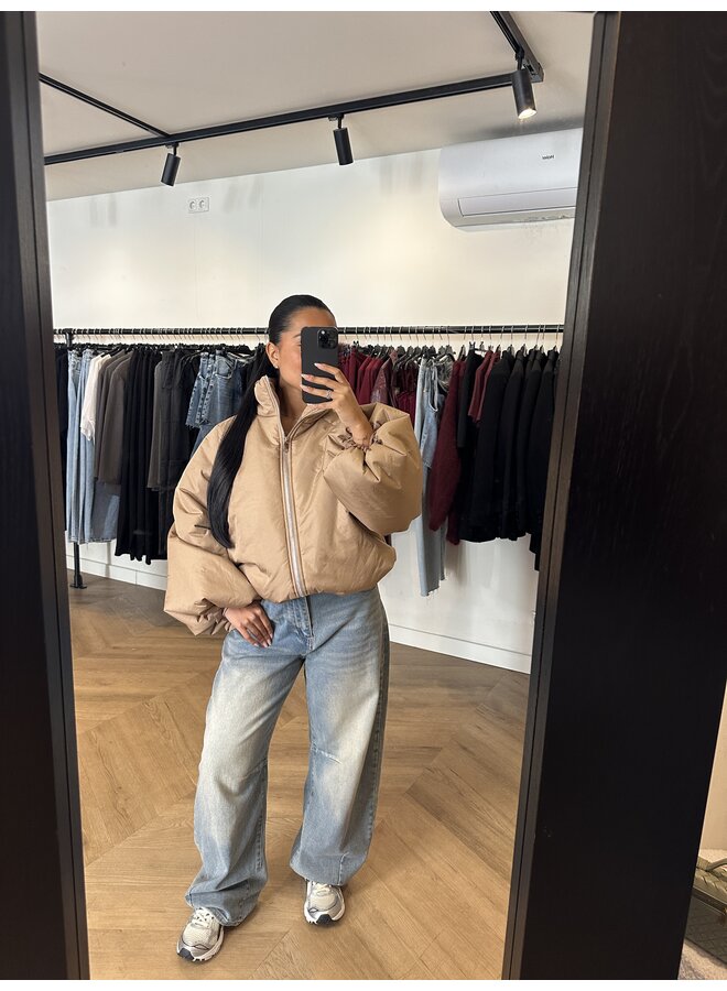 PUFFY ALWAYS GOOD BOMBER CAMEL