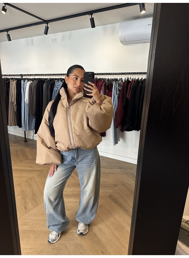 PUFFY ALWAYS GOOD BOMBER CAMEL