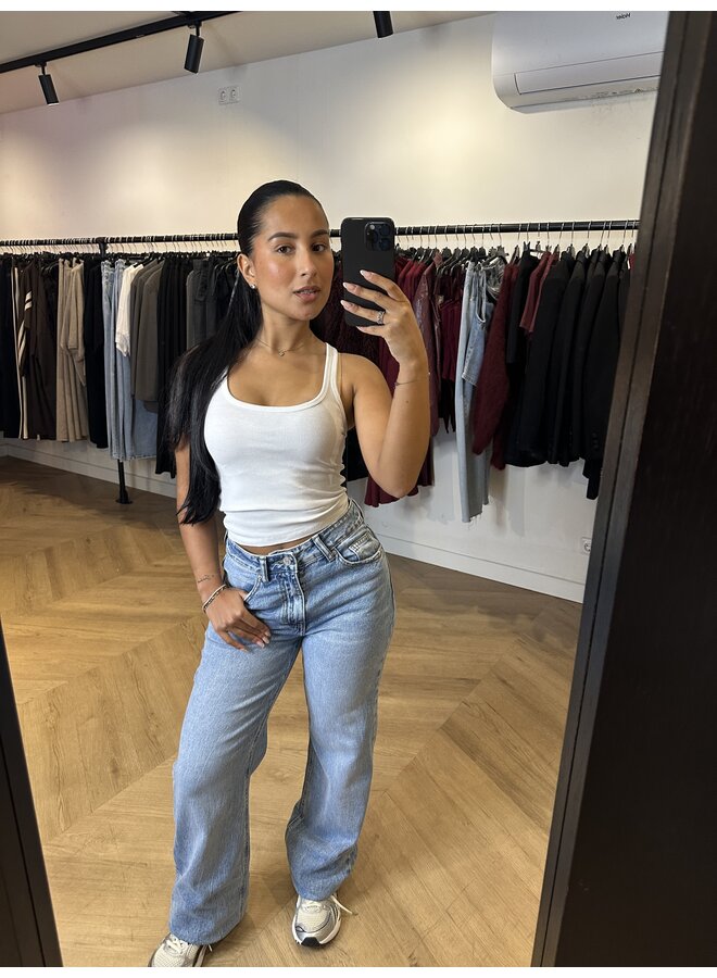 EXTRA TALL STRAIGHT LEG LIGHT WASH