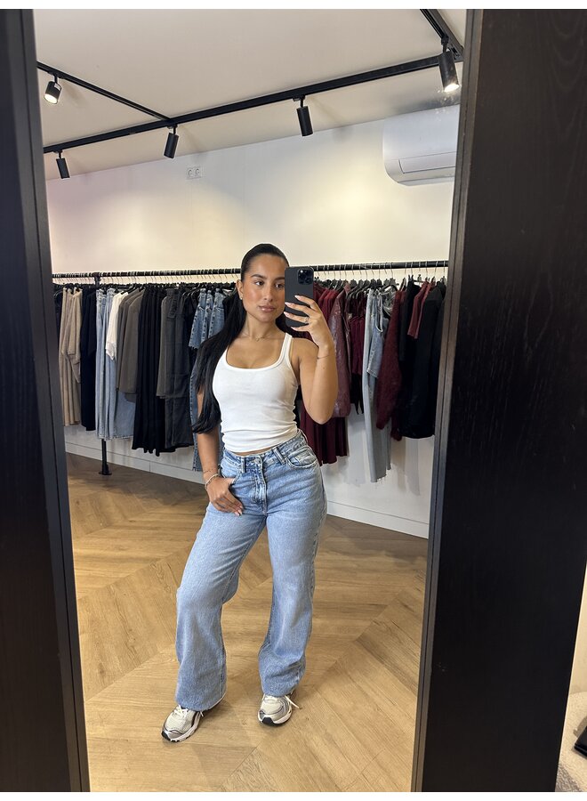 EXTRA TALL STRAIGHT LEG LIGHT WASH