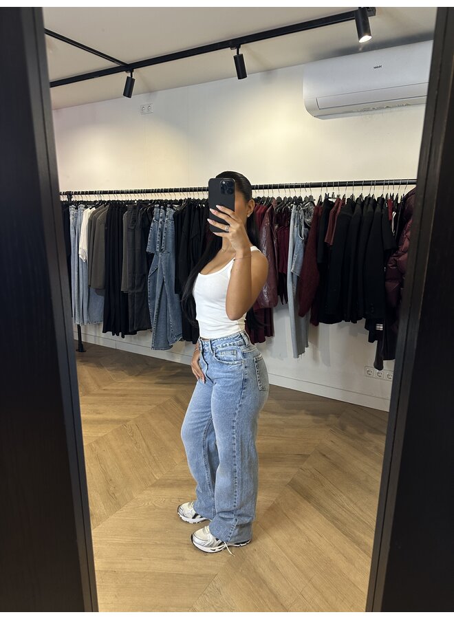 EXTRA TALL STRAIGHT LEG LIGHT WASH