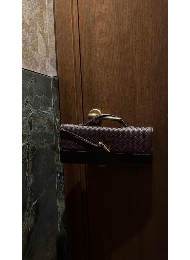 LEATHER ENVELOPPE BAG BROWN