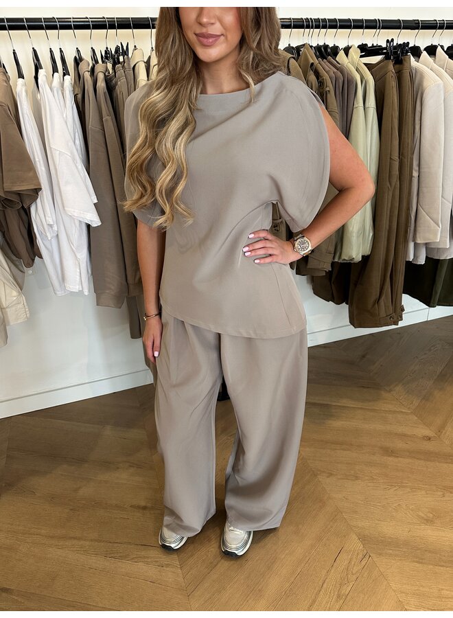 ASSYMETRIC TOP TAUPHE (deel van set)