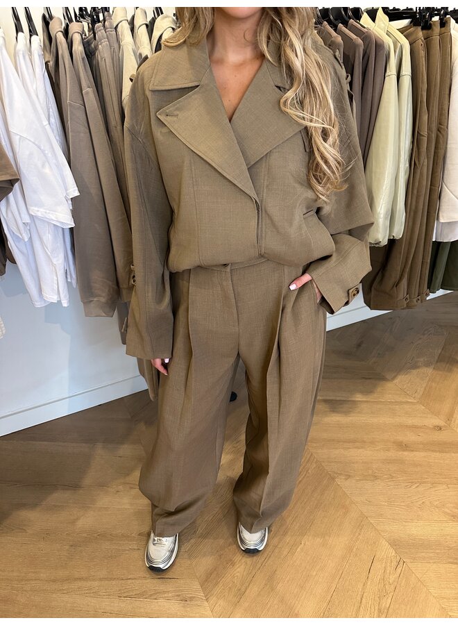 ''MOLLY'' DETAIL JACKET CAMEL (deel van set)