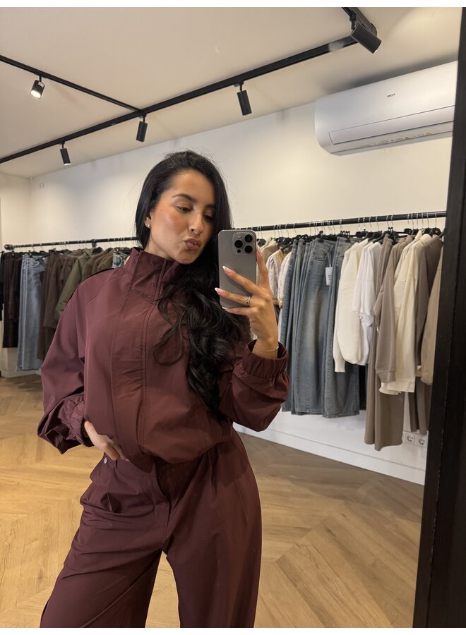 TECHNICAL WIDE LEG PANTS BORDEAUX (deel van set)