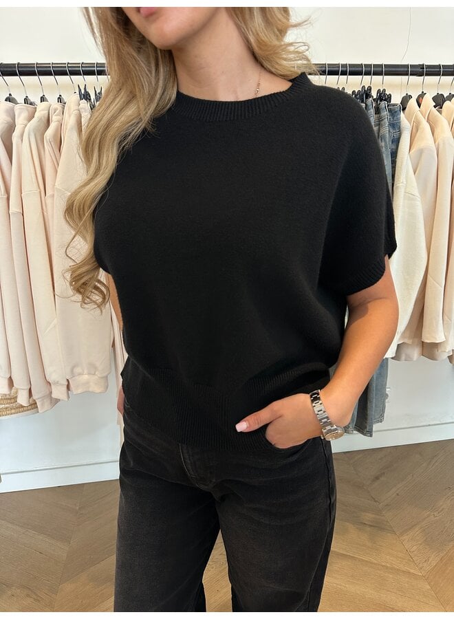 ''WENDY" TOP BLACK