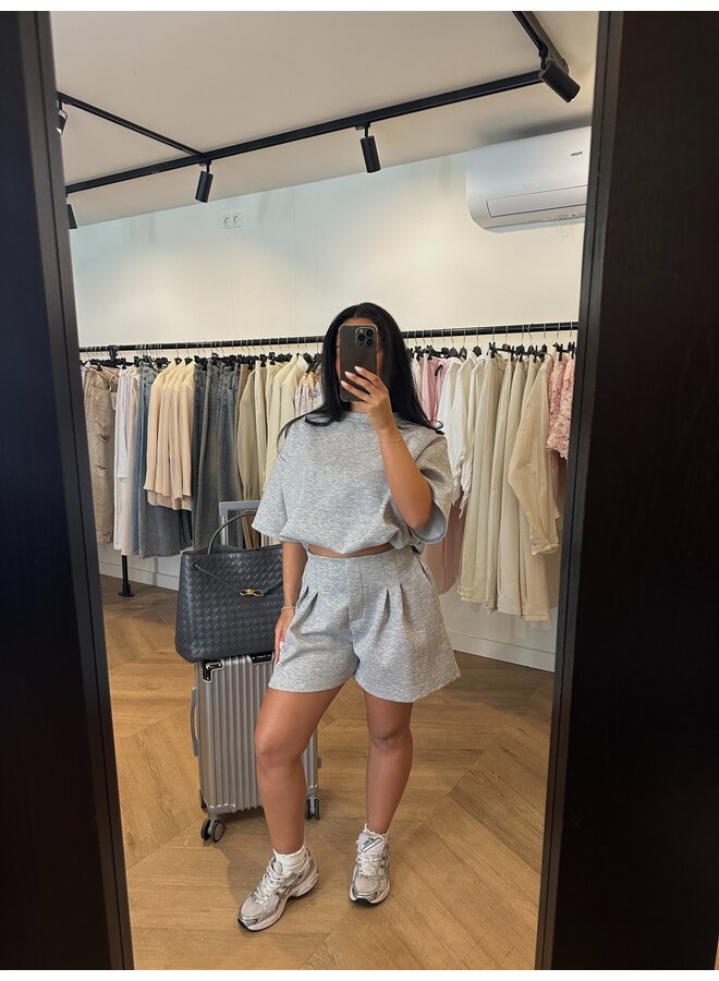 SHORT ''LIV'' JOGGING TWO PIECE GRIJS