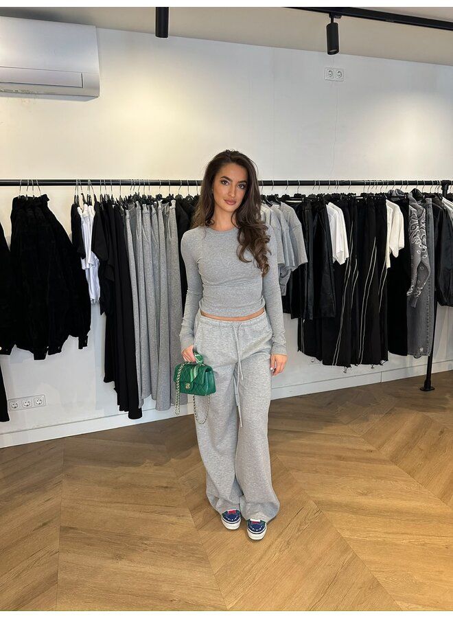 BASIC STRETCH TOP “KAYLEE” GREY