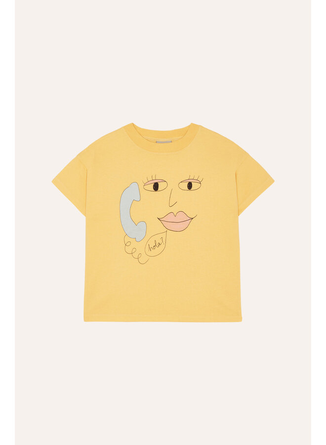 The campamento face on the phone tshirt yellow