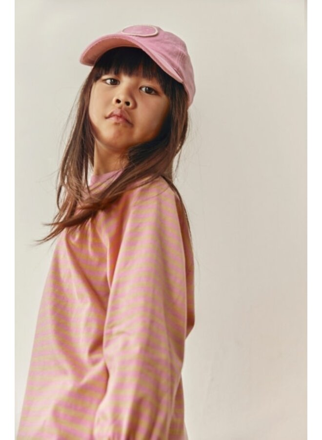 Gray label baseball cap bubblegum