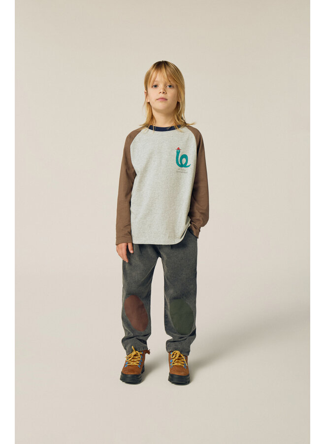 The campamento bicolor patches denim trousers grey