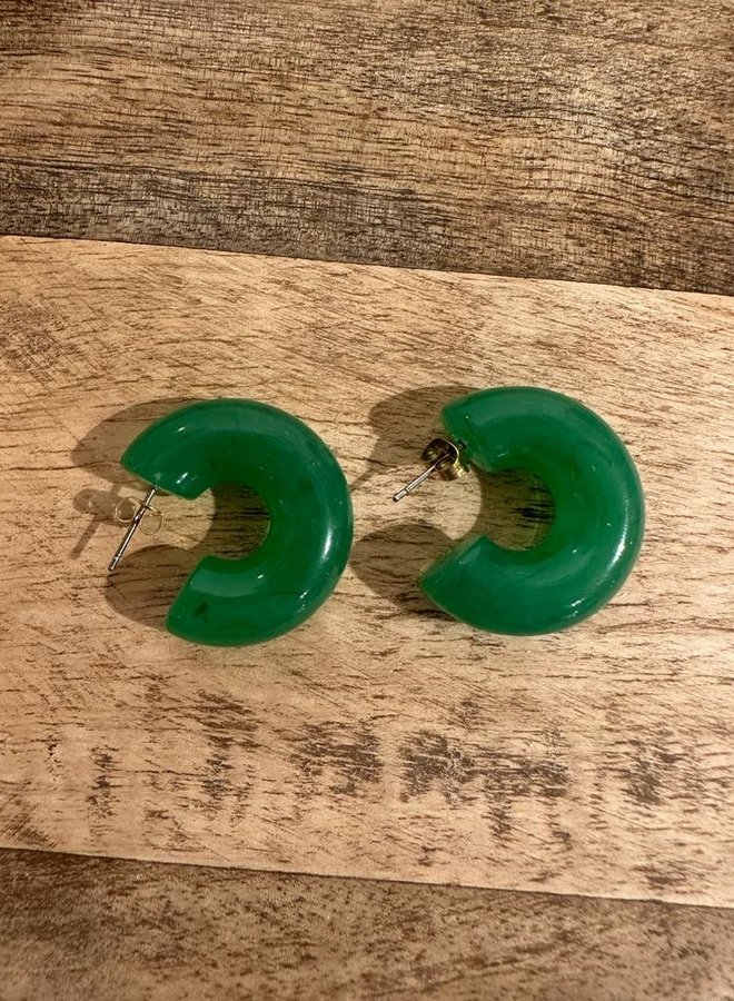 Ellen beekmans creolen gelakte hars (2.5 cm) groen