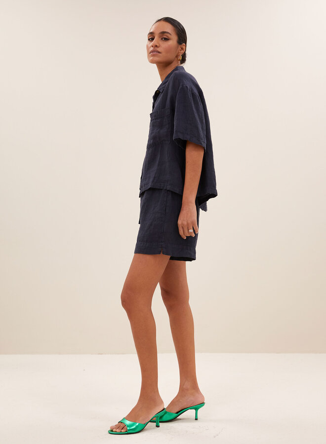 By bar lio linen short midnight