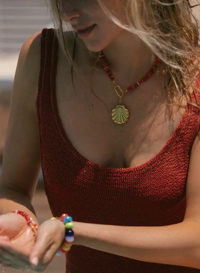 Le Veer riviera red necklace