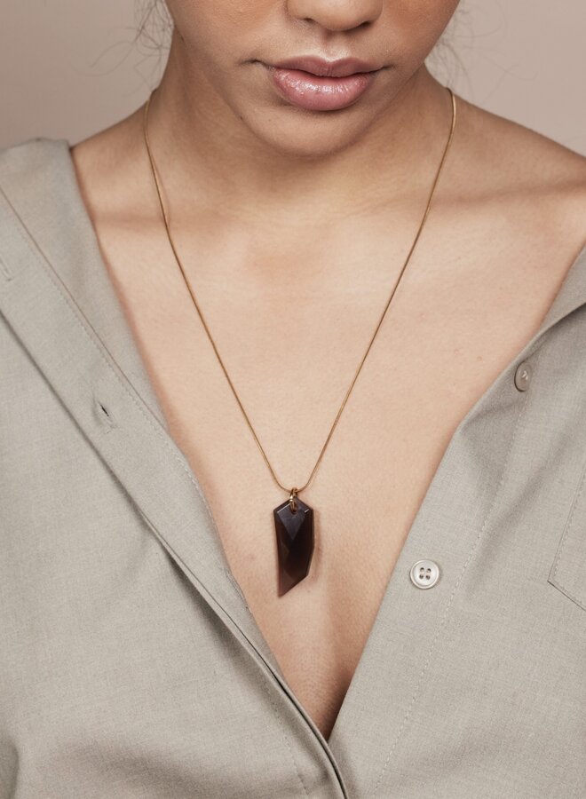 Ellen beekmans ketting met obsidiaan hanger taupe