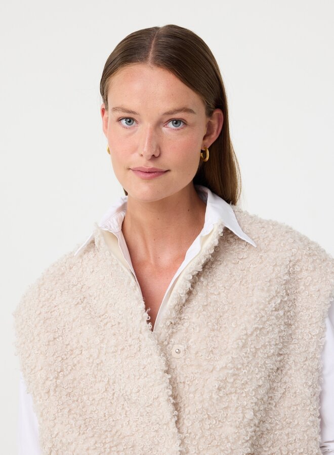 Knit-ted joshie jacket creme