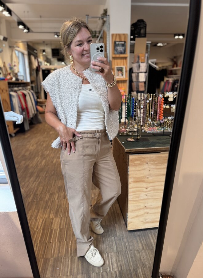 Knit-ted joshie jacket creme