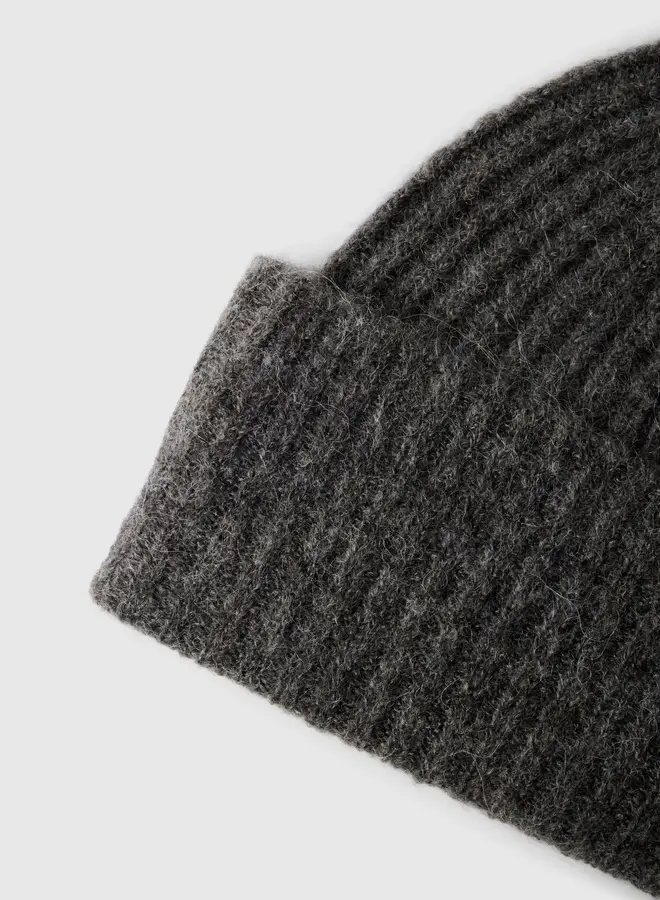 SF lulu lano knit beanie