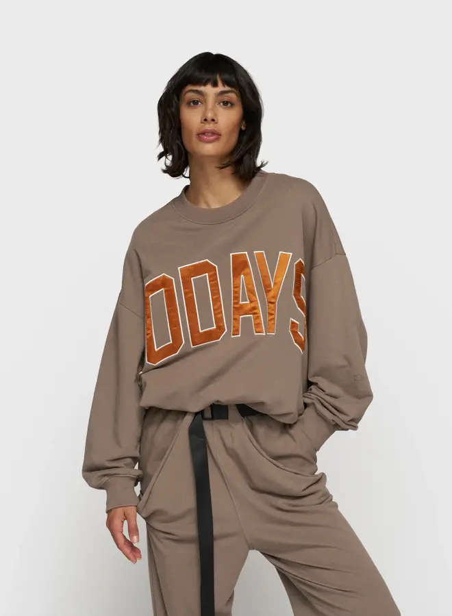 10days W2510 baseball sweater moonrock