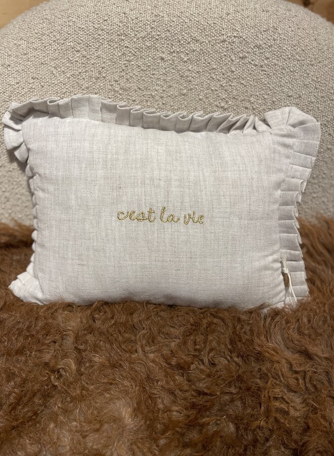 Zusss kussen cest la vie 35x25cm peper en zout